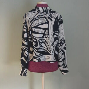 cupcakes & cashmere Black and White Blouse, US L
